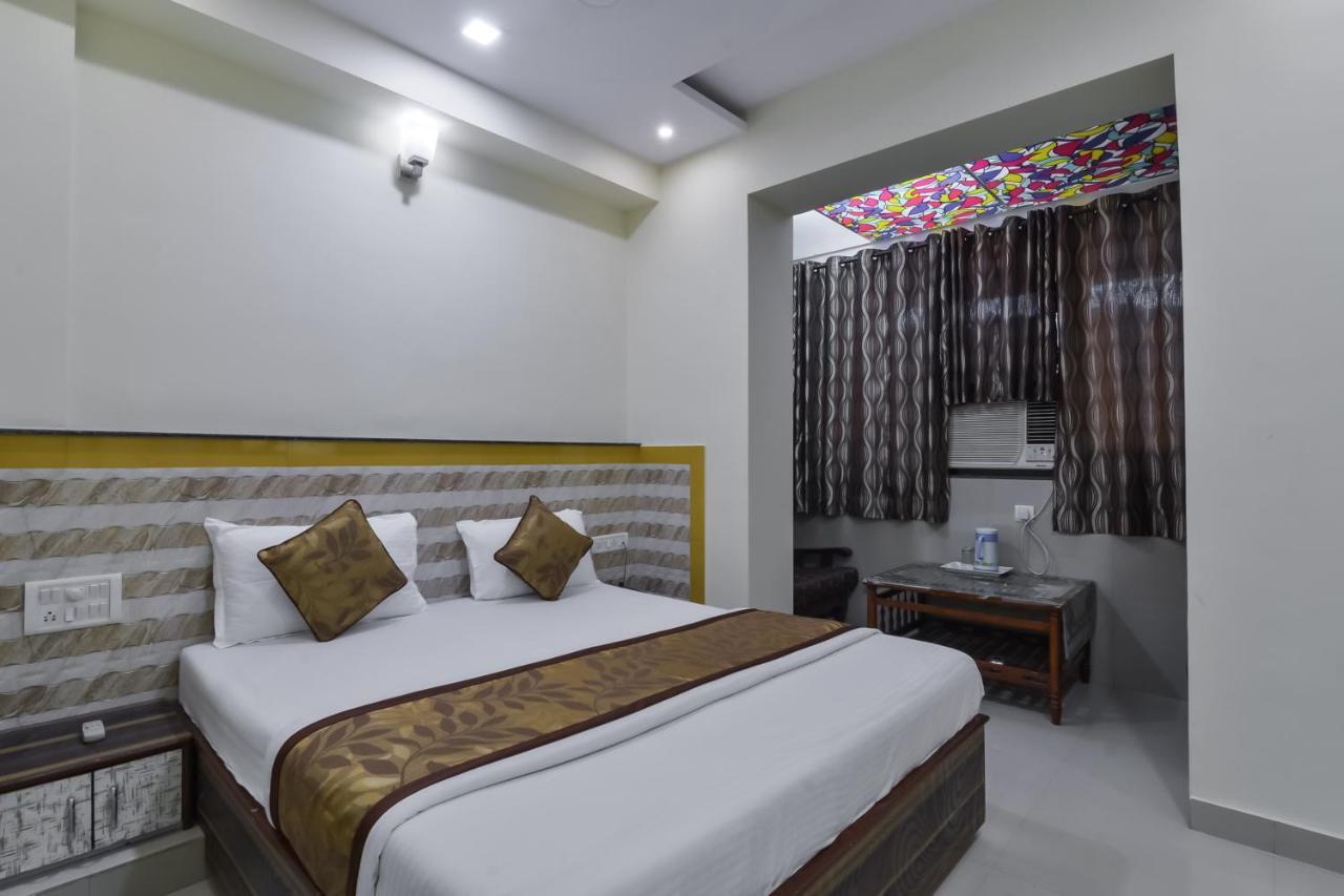 Hotel Aroma- Dadar Мумбаї Екстер'єр фото