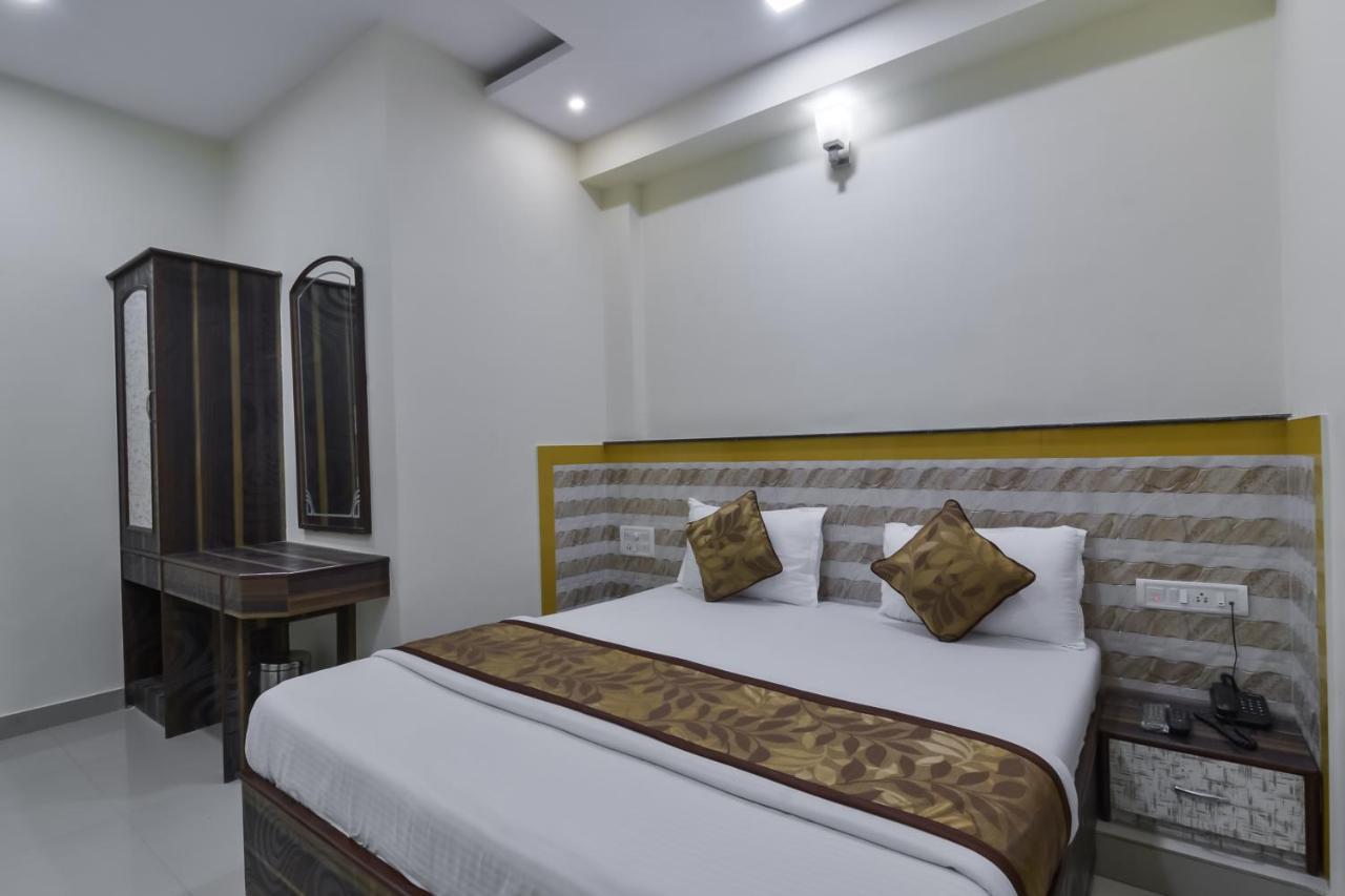 Hotel Aroma- Dadar Мумбаї Екстер'єр фото