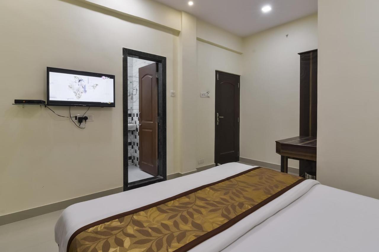 Hotel Aroma- Dadar Мумбаї Екстер'єр фото