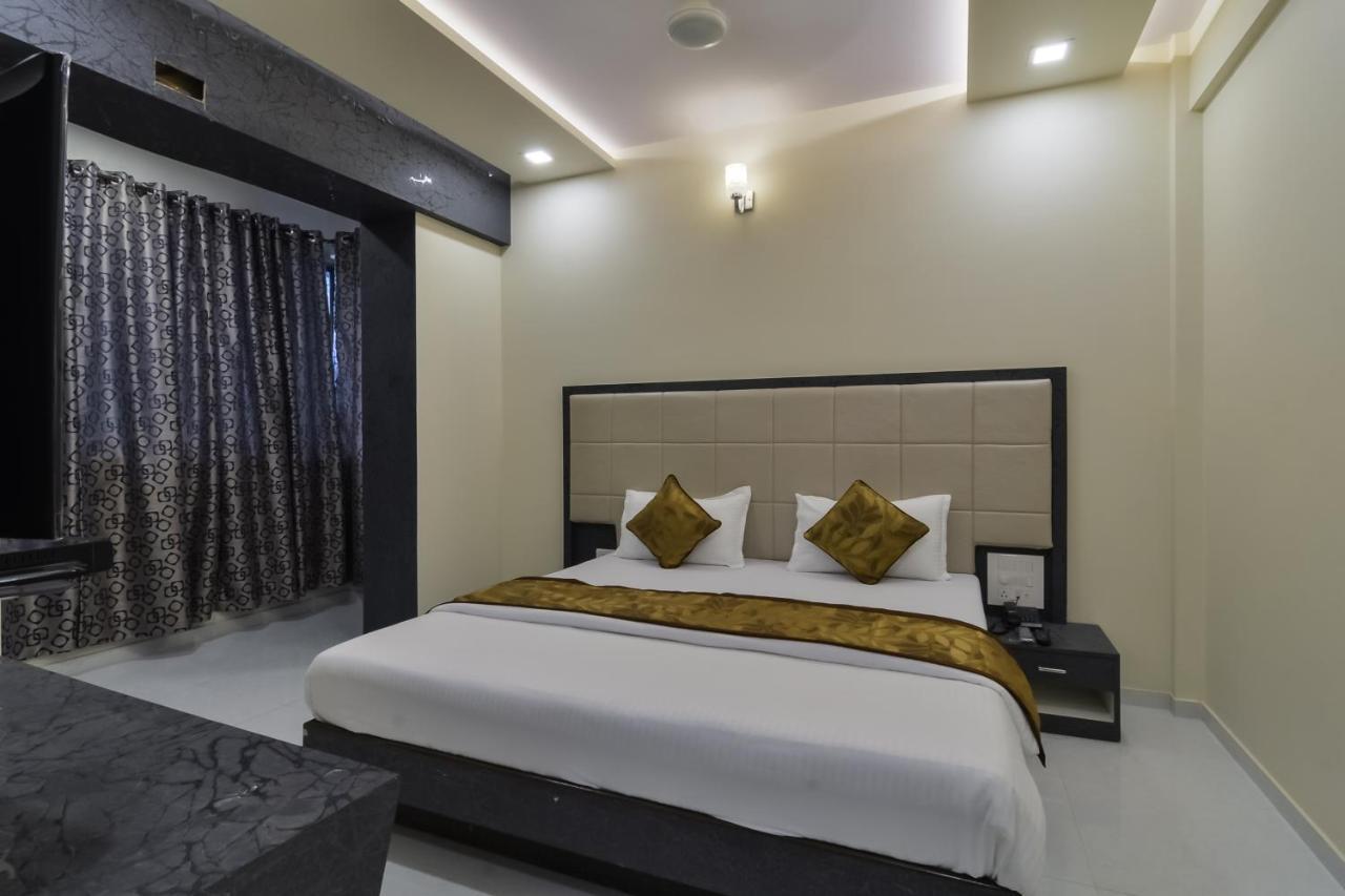Hotel Aroma- Dadar Мумбаї Екстер'єр фото