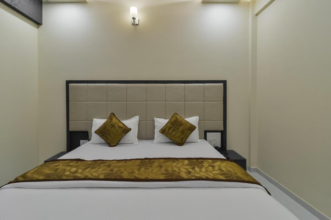 Hotel Aroma- Dadar Мумбаї Екстер'єр фото
